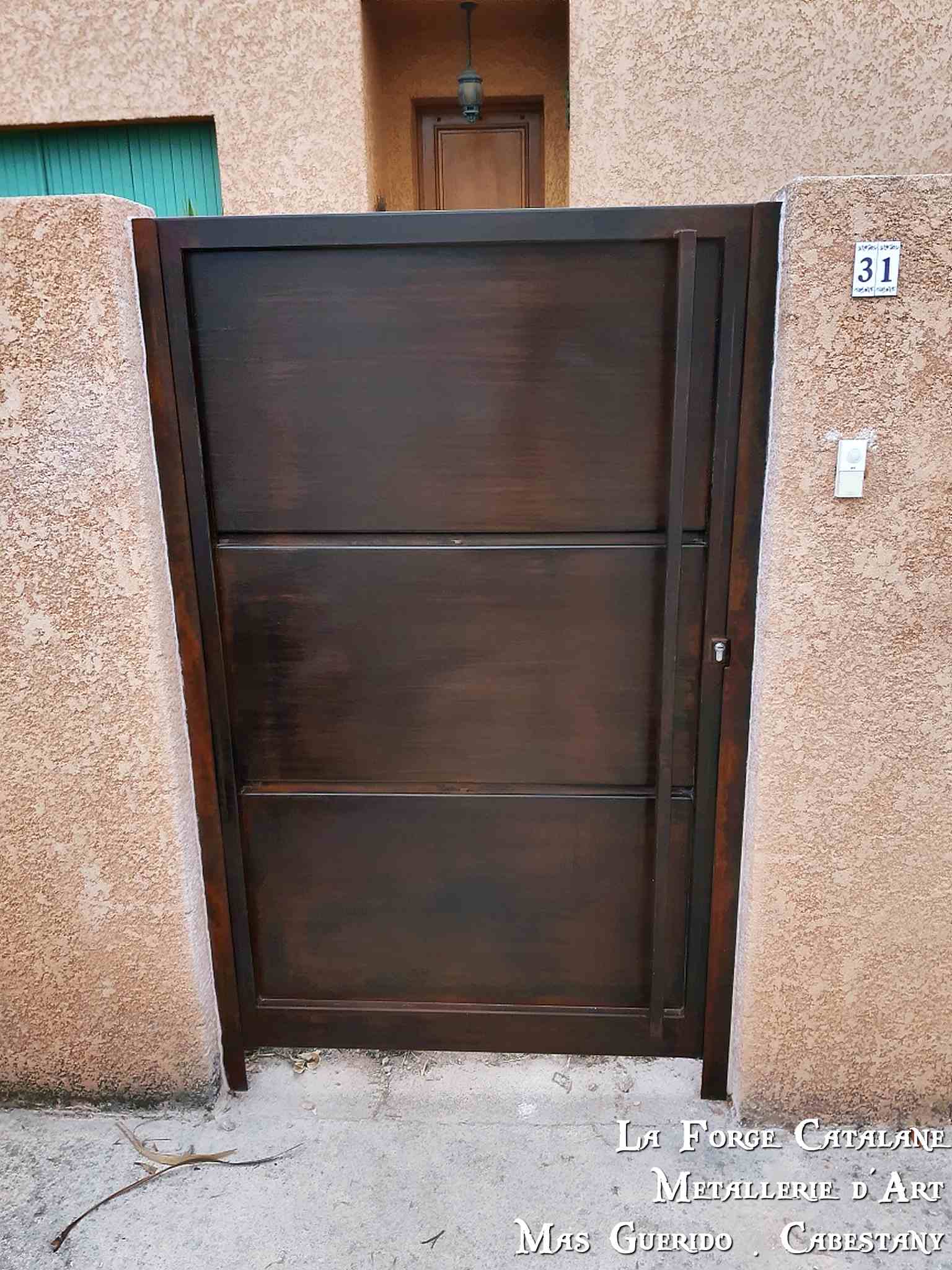 Portillon 3 caissons tole pliee moderne simple forge catalane.jpg